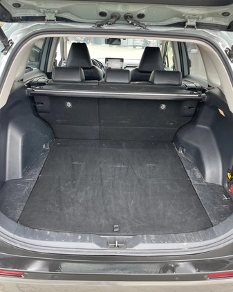 Toyota RAV4 cena 110000 przebieg: 161000, rok produkcji 2020 z Kleczew małe 121
